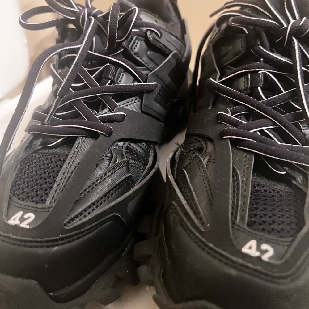 Balenciaga Black Track runner